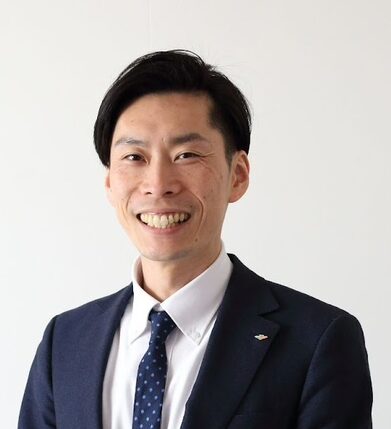 代表取締役社長　渡邊安之
